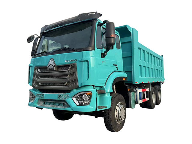 Cami&oacute;n volquete 6X4 HOWO NX