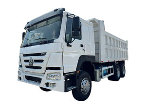 Caminh&atilde;o basculante 6X4HOWO