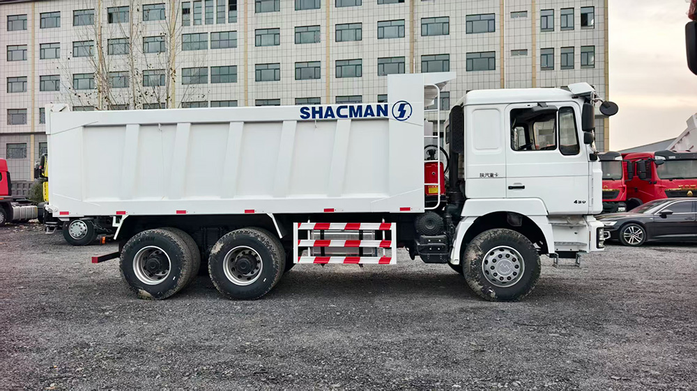 Camion benne Shacman TX6x4