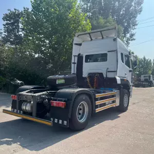 Camion tracteur &agrave; 10 roues pour le transport de l'industrie de la construction