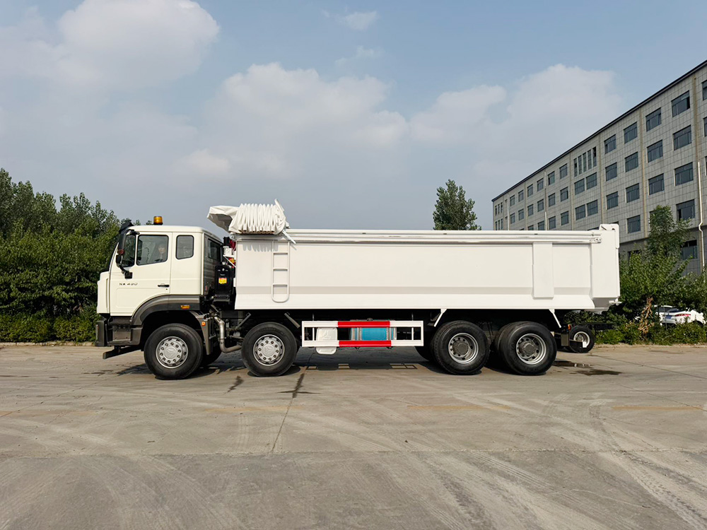 Camion-benne 8x4HOWONX8x4